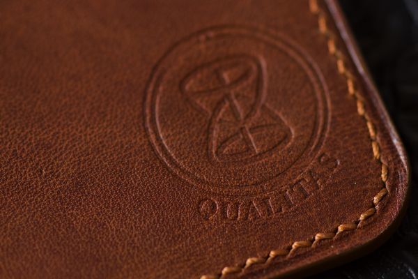 Обложка зеленая с коричневым