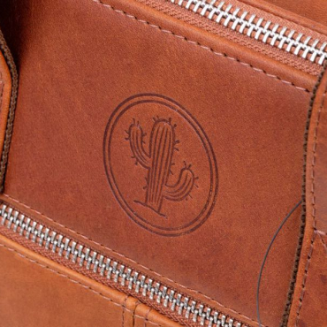 Пример тиснения логотипа